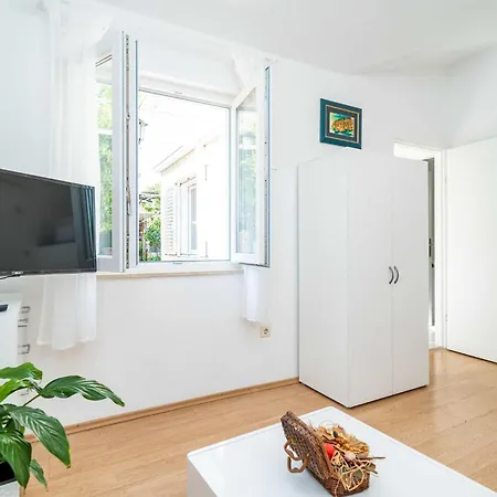 Vulicevic - Vulicevic A2 Free Private Parking Apartment